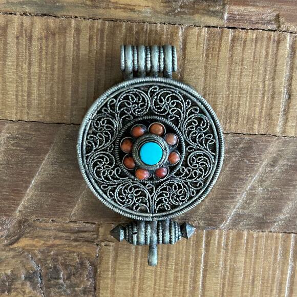 Vintage Tibetan Gau Prayer Box Amulet – Mixed Metal Pendant, Boho Tribal Jewelry - Picture 4 of 7